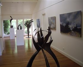 Ivy Hill Gallery - Attractions Melbourne